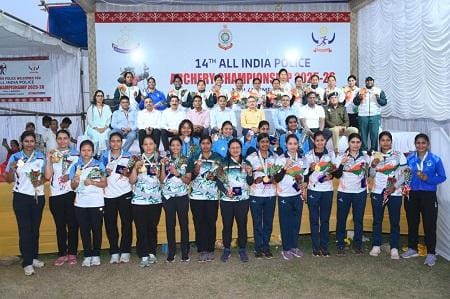 भिलाई में 14वीं अखिल भारतीय पुलिस तीरंदाजी प्रतियोगिता 2025-26 का भव्य समापन... 1 भिलाई में 14वीं अखिल भारतीय पुलिस तीरंदाजी प्रतियोगिता 2025-26 का भव्य समापन...