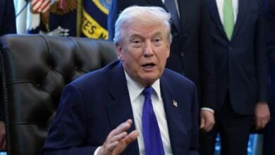 डोनाल्ड ट्रंप ने सुप्रीम कोर्ट के फैसले को बताया 'शर्मनाक', सभी देशों पर 10 फीसदी एक्स्ट्रा टैरिफ लगाने का किया ऐलान...