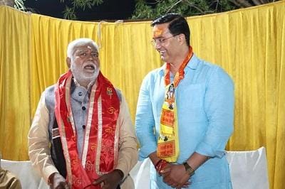 महाशिवरात्रि 2026: भिलाई में धार्मिक आयोजनों में सक्रिय रहे इंद्रजीत सिंह ‘छोटू’, कई मंदिरों में की पूजा-अर्चना