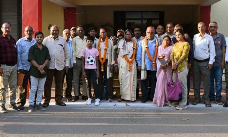 निगम प्रशासन ने 3 कर्मचारियों को दिया स-सम्मान बिदाई...