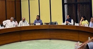 नागरिक उड्डयन मंत्रालय की पहलों की समीक्षा, सांसद बृजमोहन अग्रवाल ने छत्तीसगढ़ के लिए बेहतर एयर कनेक्टिविटी की उठाई मांग 6 नागरिक उड्डयन मंत्रालय की पहलों की समीक्षा, सांसद बृजमोहन अग्रवाल ने छत्तीसगढ़ के लिए बेहतर एयर कनेक्टिविटी की उठाई मांग