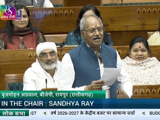 छत्तीसगढ़ में स्वामित्व योजना ने हासिल किया 100% ड्रोन मैपिंग का लक्ष्य; ग्रामीण परिवारों को 1.33 लाख से अधिक संपत्ति कार्ड वितरित