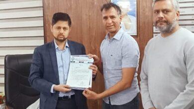 अंतरराष्ट्रीय तनाव का असर भिलाई के उद्योगों पर; एलपीजी संकट को लेकर छत्तीसगढ़ चेंबर ने कलेक्टर को सौंपा ज्ञापन 2 अंतरराष्ट्रीय तनाव का असर भिलाई के उद्योगों पर; एलपीजी संकट को लेकर छत्तीसगढ़ चेंबर ने कलेक्टर को सौंपा ज्ञापन