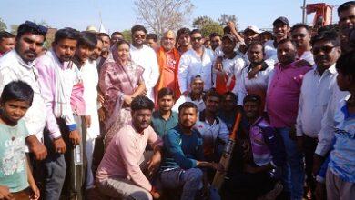 ग्राम कुथरेल में “सभापति ट्रॉफी” भव्य क्रिकेट प्रतियोगिता संपन्न; फाइनल में कुथरेल वार्ड-18 ने जीता खिताब मुख्य अतिथि विधायक ललित चंद्राकर ने किया खिलाड़ियों का उत्साहवर्धन