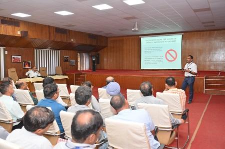 संयंत्र में एनर्जी आइसोलेशन प्रैक्टिसेज पर लार्ज ग्रुप इंटरैक्शन आयोजित... 1 संयंत्र में एनर्जी आइसोलेशन प्रैक्टिसेज पर लार्ज ग्रुप इंटरैक्शन आयोजित...