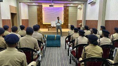 लगभग 71 नव नियुक्त पुरुष/महिला आरक्षकों को दिया गया प्रशिक्षण...