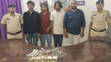 चोरी के प्रकरण में फरार आरोपी गिरफ्तार, सोने-चांदी के जेवरात एवं नगदी सहित कुल 6,55,277/- लाख रुपये की संपत्ति बरामद...