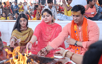 भिलाई में हनुमान जन्मोत्सव की धूम: इंद्रजीत सिंह छोटू के नेतृत्व में कोहका के बीरा जी आंगन में 51 पंडितों संग गूंजा हनुमान चालीसा...