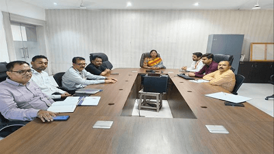 विद्यालयों में कैंप लगाकर विद्यार्थियों के आधार कार्ड बनवायें- प्रभारी कलेक्टर जिला स्तरीय आधार मानीटरिंग समिति की बैठक संपन्न....