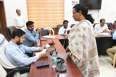 वैशाली नगर वार्ड क्रमांक 30 और ग्राम ननकट्ठी के ग्रामीण जल संकट से परेशान, जनदर्शन में लगाई गुहार...