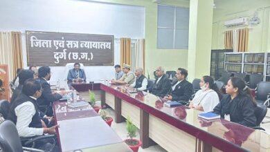 "न्यायिक कार्यों में गति और पारदर्शिता की दिशा में पहल : एलएडीसीएस अधिवक्ताओं की मासिक समीक्षा एवं बंदियों की रिहाई, पैरोल-फरलो पर महत्वपूर्ण बैठक आयोजित"