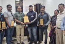 विद्युत अंतरक्षेत्रीय शरीर सौष्ठव एवं शक्तितोलन प्रतियोगिता में दुर्ग रीजन के विजयी होने पर अधिकारियों ने दी बधाई...
