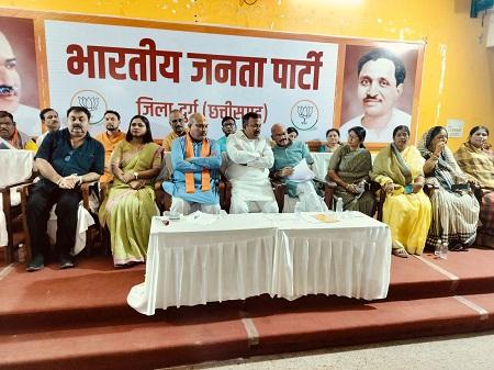 बुथ से लेकर जिलास्तर तक दिखे और गुंजे भाजपा की स्थापना दिवस की आवाज - गजेंद्र यादव