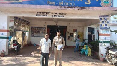 नशा के विरुद्ध दुर्ग पुलिस द्वारा लगातार कार्यवाही,वाहन चेकिंग के दौरान 2 किलो 880 ग्राम गांजा के साथ आरोपी गिरफ्तार...