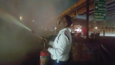 भिलाई आकाशगंगा क्षेत्र में ट्रांसफार्मर में लगी आग पर यातायात पुलिस की तत्परता से पाया गया नियंत्रण...