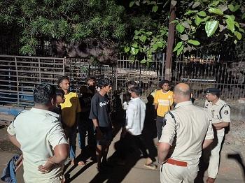 दुर्ग पुलिस का एक्शन मोड: अड्डेबाजी और असामाजिक तत्वों पर कड़ी कार्रवाई, रातभर चला सघन पेट्रोलिंग अभियान...