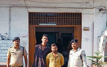 अड्डेबाजी पर पुलिस का एक्शन: धारदार हथियार से धमकाने वाले दो आरोपी गिरफ्तार... 13 अड्डेबाजी पर पुलिस का एक्शन: धारदार हथियार से धमकाने वाले दो आरोपी गिरफ्तार...