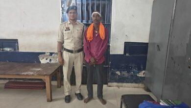 भिलाई में पुलिस की त्वरित कार्रवाई: धारदार हथियार से धमकी देने वाला आरोपी गिरफ्तार... 9 भिलाई में पुलिस की त्वरित कार्रवाई: धारदार हथियार से धमकी देने वाला आरोपी गिरफ्तार...