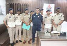 महिला से मंगलसूत्र लूटने वाला आरोपी तुरंत गिरफ्तार, पुलिस टीम को SP ने किया सम्मानित...