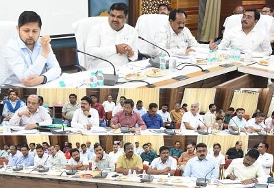 मंत्री श्री यादव ने निर्माण कार्य एजेंसी विभागों के अधिकारियों की ली समीक्षा बैठक...