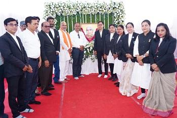 दुर्ग ग्रामीण विधायक ललित चंद्राकर की पूज्य माताजी स्व. पूर्णिमा चंद्राकर जी के वार्षिक श्राद्ध पर श्रद्धासुमन अर्पित...