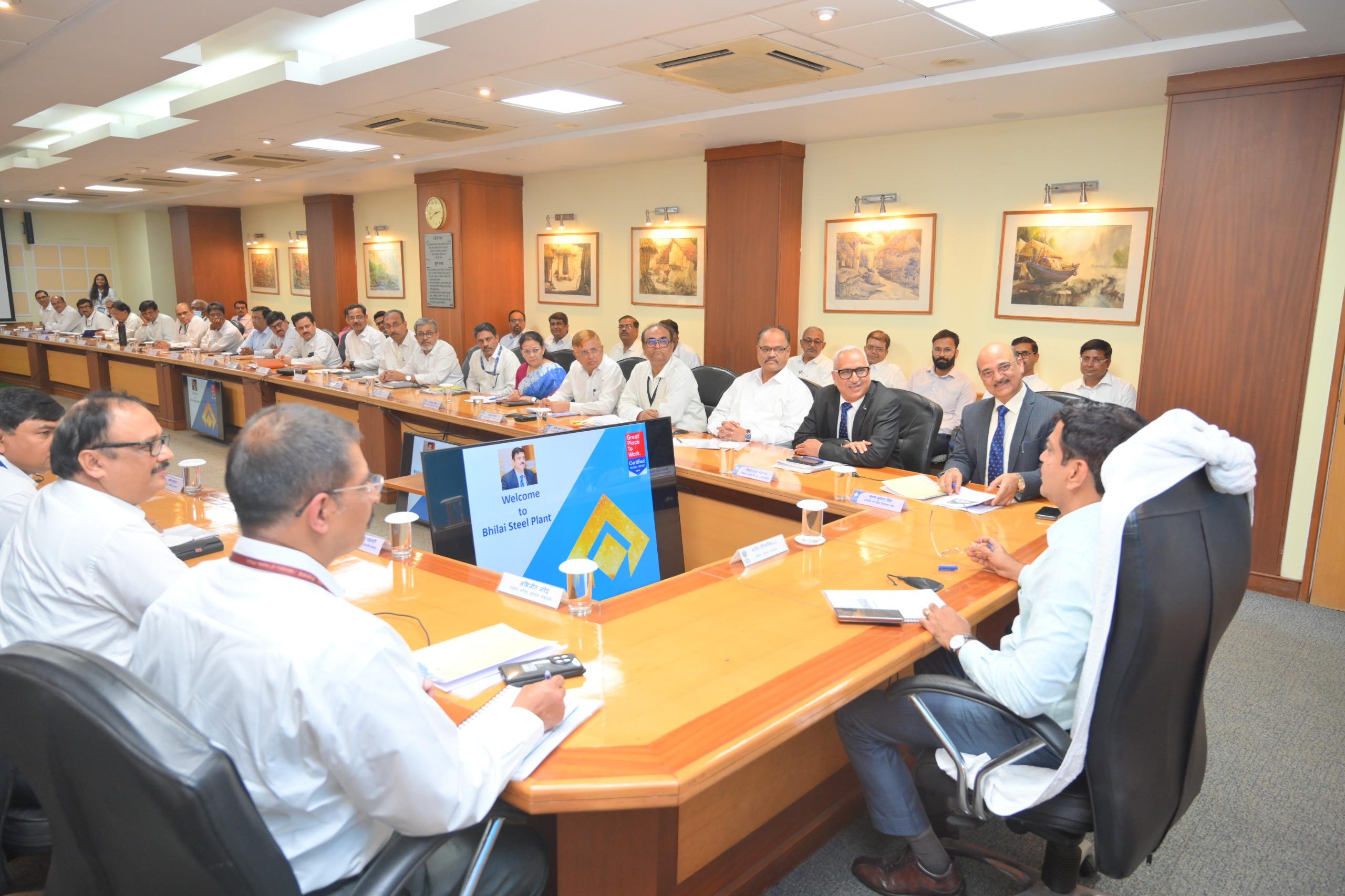इस्पात सचिव संदीप पौंड्रिक आई.ए. एस. ने किया भिलाई इस्पात संयंत्र का भ्रमण...