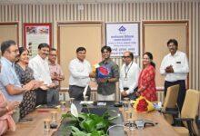 भिलाई इस्पात संयंत्र द्वारा सीबीएसई दसवीं के टॉपर्स को किया गया सम्मानित...