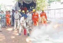 पुलिस लाइन दुर्ग में अग्नि सुरक्षा व आपदा प्रबंधन का विशेष प्रशिक्षण, 100+ जवानों को दी गई आधुनिक फायर कंट्रोल ट्रेनिंग...