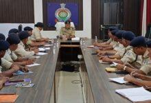 यातायात व्यवस्था सुदृढ़ करने हेतु उच्च स्तरीय बैठक आयोजित, सड़क सुरक्षा एवं नियमों के कड़ाई से पालन के दिए गए निर्देश...