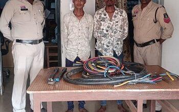 मोबाइल टावर से केबल वायर चोरी करने वाले आरोपियों को जमगांव आर पुलिस ने गिरफ्तार कर भेजा न्यायिक अभिरक्षा...