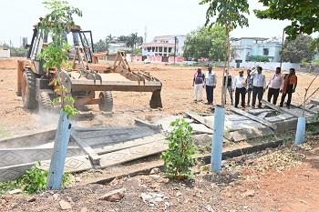 अवैध प्लाटिंग पर निगम की सख्त कार्रवाई, बाउण्ड्रीवाल ध्वस्त...