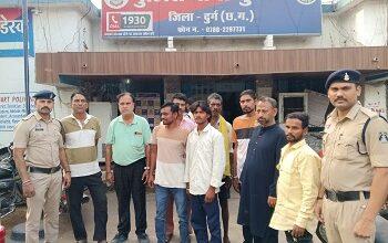 विशेष अभियान में राजपत्रित अधिकारियों के नेतृत्व में 24 घंटे के भीतर 88 स्थायी वारंटी गिरफ्तार...