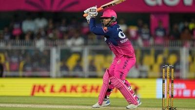 वैभव सूर्यवंशी का कैसा है डिफेंडिंग चैंपियन आरसीबी के खिलाफ रिकॉर्ड, पिछली बार लगा पाए थे सिर्फ इतने SIX 1 वैभव सूर्यवंशी का कैसा है डिफेंडिंग चैंपियन आरसीबी के खिलाफ रिकॉर्ड, पिछली बार लगा पाए थे सिर्फ इतने SIX