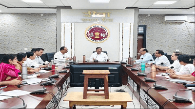कमिश्नर का सख्त संदेश: जल संरक्षण को बताया भावी पीढ़ी के जीवन की सुरक्षा, स्कूल–हॉस्टल सुधार पर भी जोर...