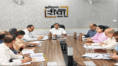 कमिश्नर BS जामोद सख्त, अफसरों को दिया रोज रिपोर्ट देने का आदेश, मुख्य सचिव की बैठक से पहले तेज हुई तैयारी... 1 कमिश्नर BS जामोद सख्त, अफसरों को दिया रोज रिपोर्ट देने का आदेश, मुख्य सचिव की बैठक से पहले तेज हुई तैयारी...