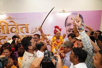 जनप्रिय नेता सांसद बृजमोहन अग्रवाल के जन्मदिन पर उमड़ा जनसैलाब; 24 घंटे चला बधाई देने वालों का सिलसिला...