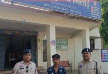 उमदा रोड पर पुलिस की बड़ी कार्रवाई, 30 पौवा अवैध शराब के साथ आरोपी गिरफ्तार...