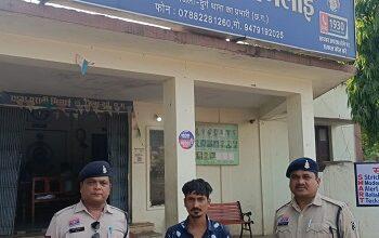 उमदा रोड पर पुलिस की बड़ी कार्रवाई, 30 पौवा अवैध शराब के साथ आरोपी गिरफ्तार...