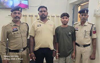 दुर्ग पुलिस का बड़ा एक्शन— गांजा तस्करी केस में फरार 2 आरोपी गिरफ्तार, घेराबंदी कर दबोचा...