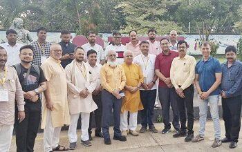 इनोवेशन महाकुंभ में शामिल होने भिलाई चेम्बर का दल अजय भसीन के नेतृत्व में जगदलपुर रवाना...