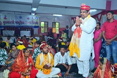 मुख्यमंत्री कन्या विवाह में शामिल हुए स्कूल शिक्षा मंत्री गजेन्द्र यादव...