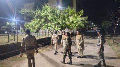 दुर्ग पुलिस की सतत कार्यवाही जारी – अड्डेबाजी, खुले में शराब सेवन एवं हुड़दंग करने वालों पर सख्त कार्रवाई...