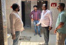 खुर्सीपार क्षेत्र के सामुदायिक शौचालयों का जोन आयुक्त ने किया निरीक्षण...