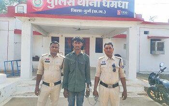 रात के अंधेरे में हो रही थी पशु तस्करी, पुलिस ने घेराबंदी कर पकड़ी बोलेरो पिकअप, 5 मवेशी बचाए...