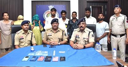 सूने मकानों में चोरी करने वाले अंतरजिला गिरोह का खुलासा, मुख्य आरोपी सहित 06 आरोपी एवं एक विधि विरुद्ध बालक पकड़े गए...