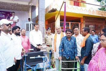 "सुशासन तिहार-2026" के तहत रिसाली में जन समस्या निवारण शिविर का आयोजन, विधायक ललित चंद्राकर ने किया स्टॉलों का निरीक्षण... 1 "सुशासन तिहार-2026" के तहत रिसाली में जन समस्या निवारण शिविर का आयोजन, विधायक ललित चंद्राकर ने किया स्टॉलों का निरीक्षण...