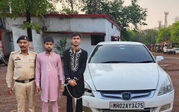 वाहन चेकिंग के दौरान आरक्षक को वाहन से कुचलने का प्रयास, नागपुर के 02 आरोपी गिरफ्तार... 3 वाहन चेकिंग के दौरान आरक्षक को वाहन से कुचलने का प्रयास, नागपुर के 02 आरोपी गिरफ्तार...