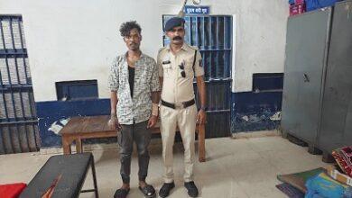 दुर्ग पुलिस की बड़ी कार्रवाई: 2 किलो से ज्यादा गांजा, हथियार और मोबाइल के साथ दो आरोपी गिरफ्तार...