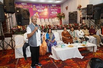 बिजली-पानी से लेकर अवैध शराब तक पर सख्त हुए सांसद बृजमोहन, बोले— जनता को दफ्तरों के चक्कर नहीं लगवाएंगे... 1 बिजली-पानी से लेकर अवैध शराब तक पर सख्त हुए सांसद बृजमोहन, बोले— जनता को दफ्तरों के चक्कर नहीं लगवाएंगे...