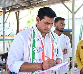 खरीफ सीजन से पहले किसानों को पर्याप्त खाद उपलब्ध कराने विधायक देवेंद्र यादव ने मंत्रियों को लिखा पत्र... 1 खरीफ सीजन से पहले किसानों को पर्याप्त खाद उपलब्ध कराने विधायक देवेंद्र यादव ने मंत्रियों को लिखा पत्र...